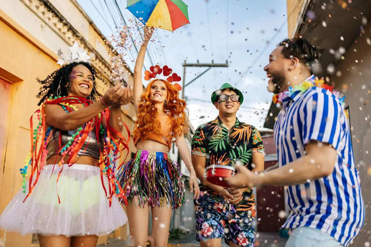 Folia sem vexame! Saiba como evitar 5 micos e perrengues comuns durante o carnaval