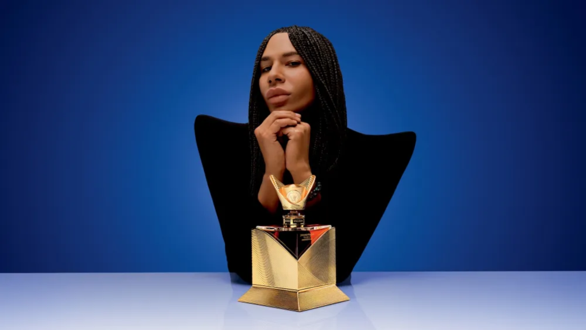 Olivier Rousteing participa de colaboração ‘Couture Expression’ com Johnnie Walker