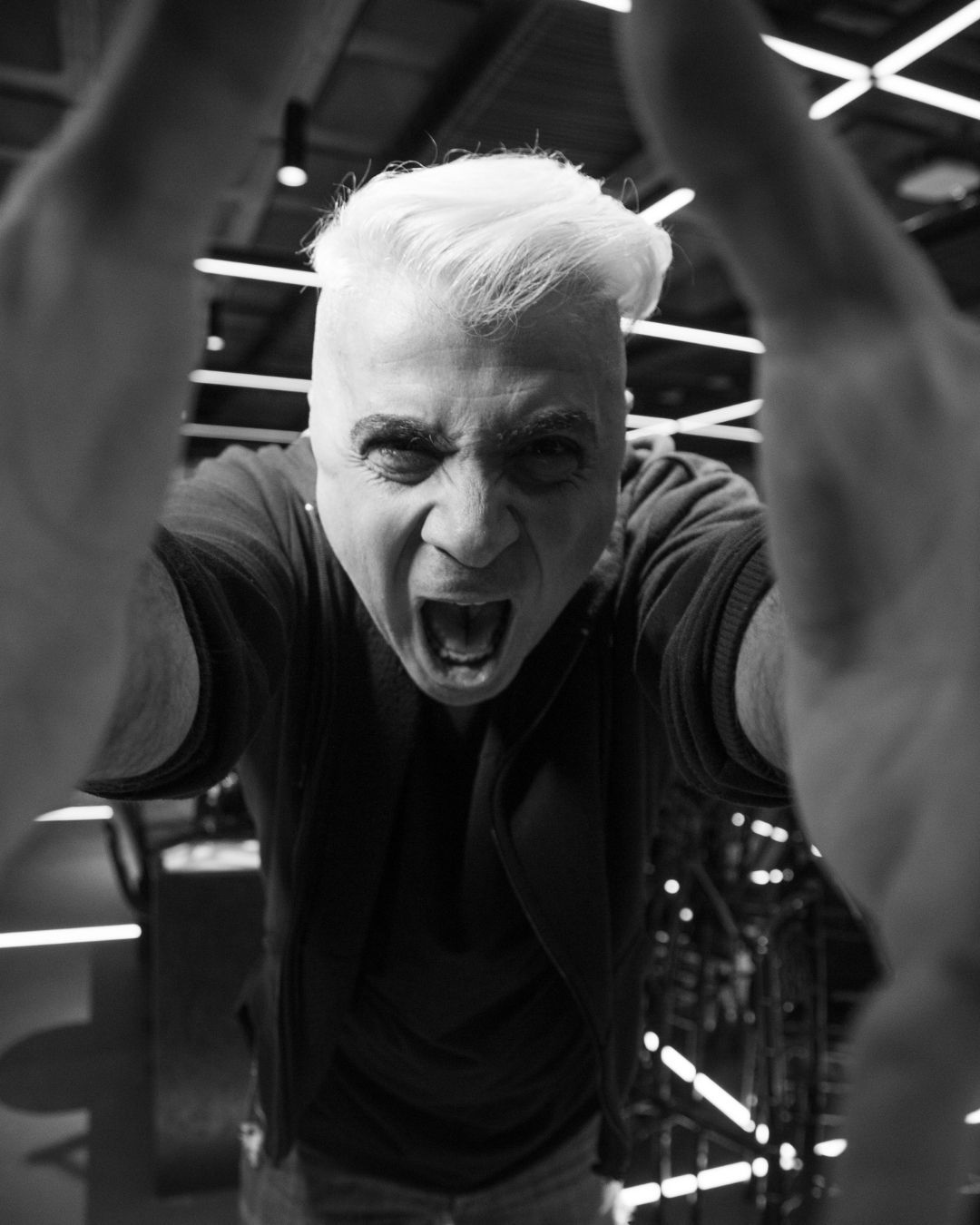 Eu sou um monstro - Blog do Arcanjo - Foto Rafa Marques