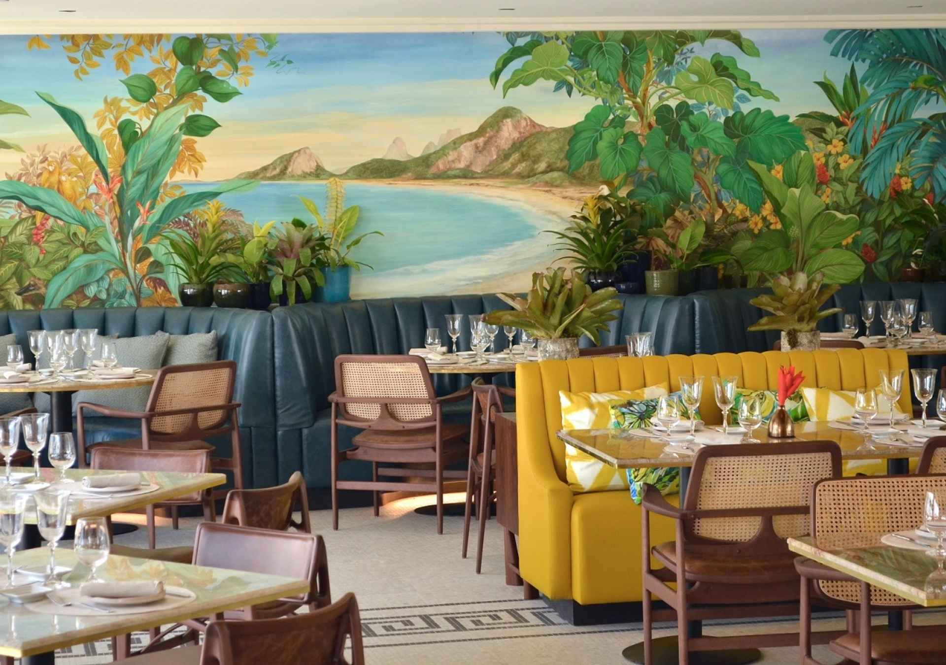 Brunch exclusivo une alta gastronomia, champagne e música ao vivo no Rio de Janeiro