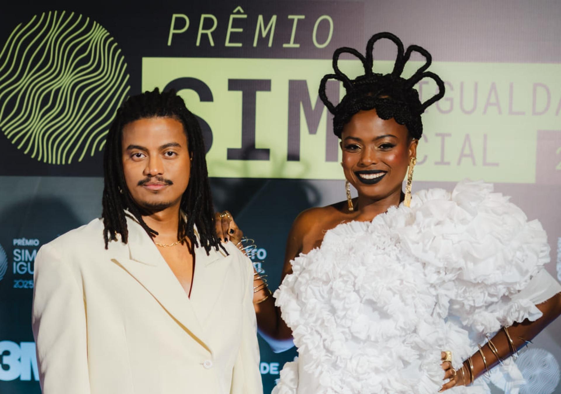 Prêmio Sim à Igualdade Racial celebra o carisma e destaca protagonismo negro no Rio