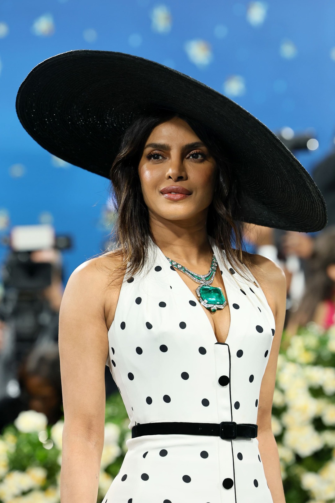 NEW YORK, NEW YORK - MAY 05: Priyanka Chopra Jonas attends the 2025 Met Gala Celebrating "Superfine: Tailoring Black Style" at Metropolitan Museum of Art on May 05, 2025 in New York City. (Foto: Theo Wargo/FilmMagic)