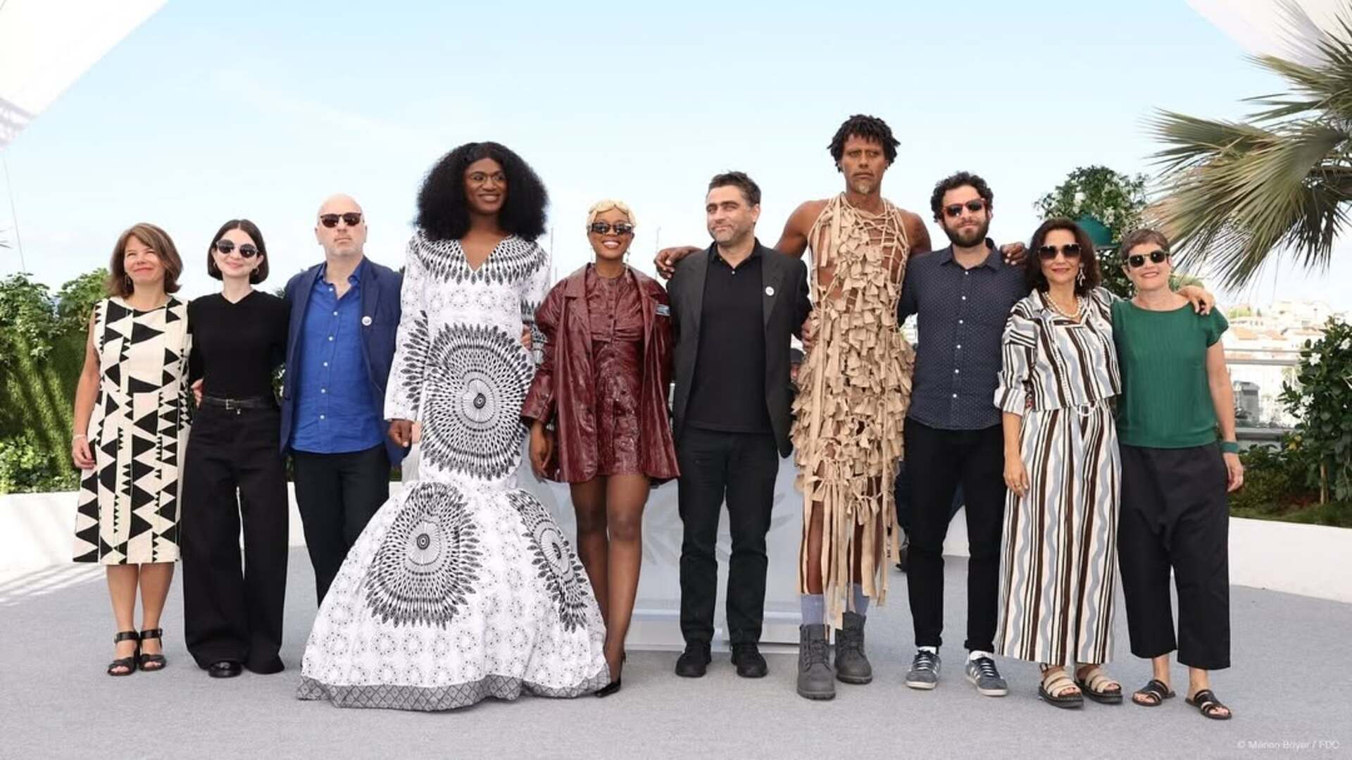 “O Riso e a Faca” estreia em Cannes com elogios da crítica e promete impactar o cinema nacional