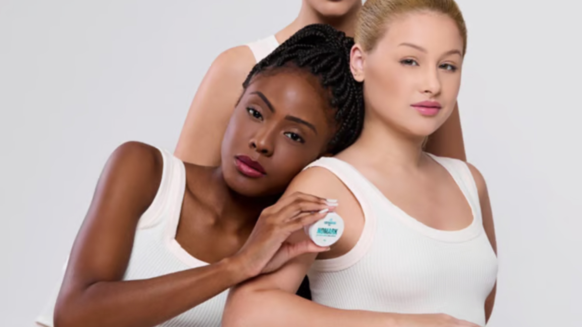 Lançamento para os olhos: Catharine Hill inova e traz pó translúcido ultra fino para o mercado