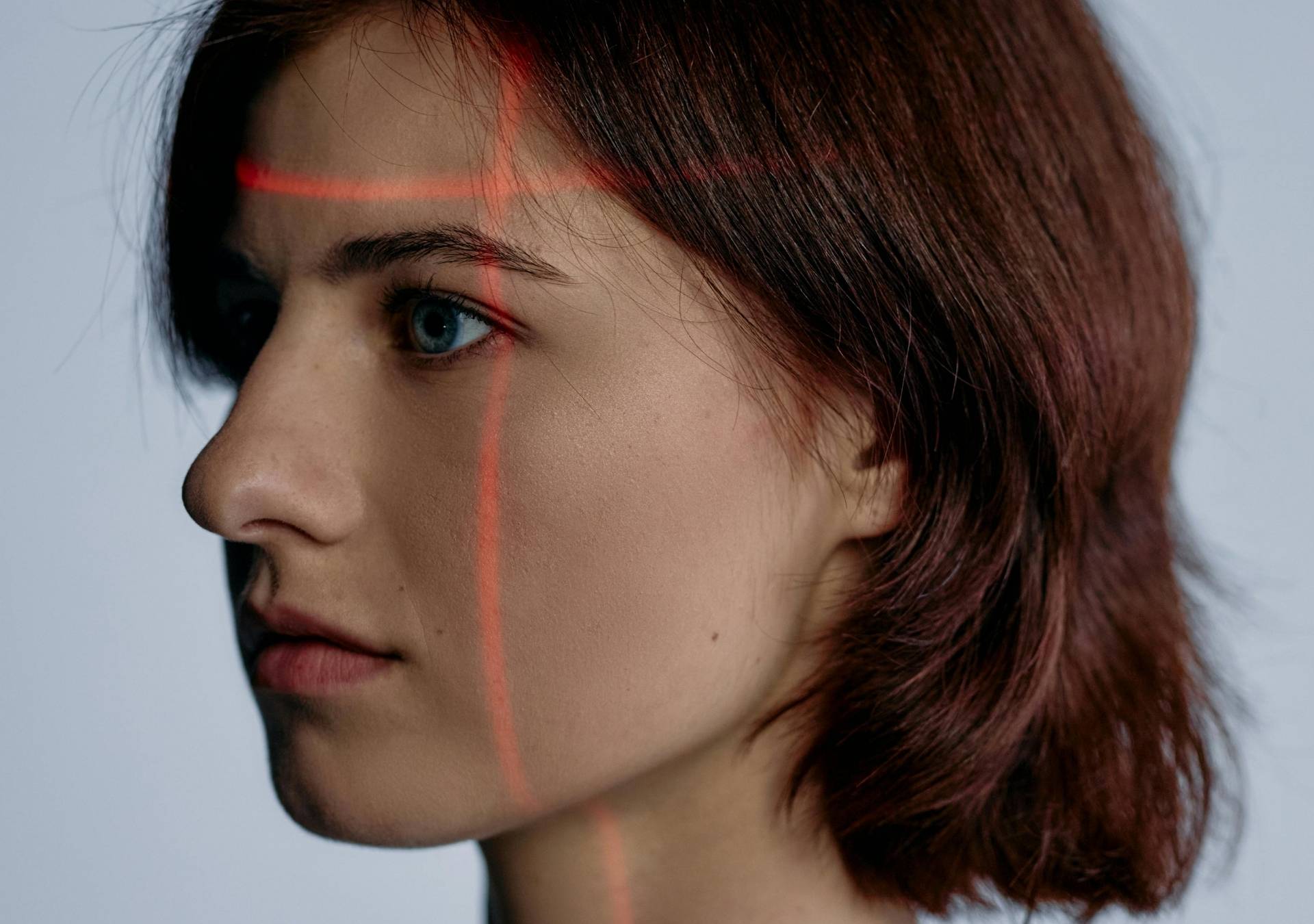 Biohacking: a nova fronteira dos cosméticos para potencializar a saúde e a beleza da pele