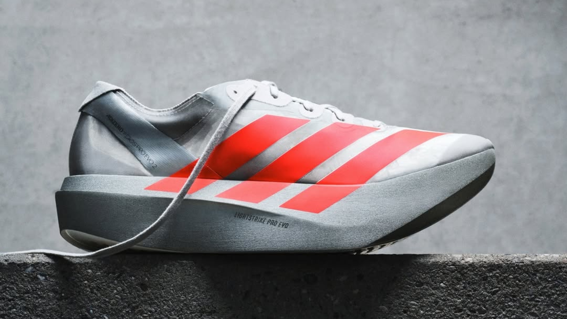 Rivalidade que deu origem à Adidas e à Puma será retratada em série de TV