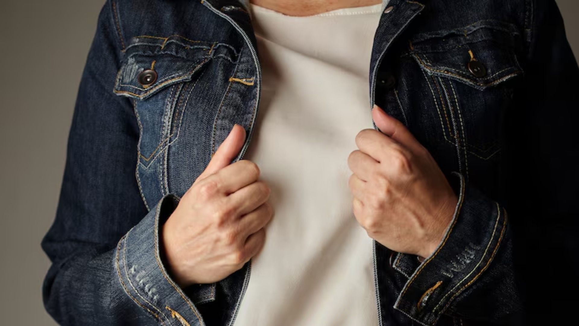 Dia mundial do jeans: 4 estilistas que estão revolucionando o denim no país