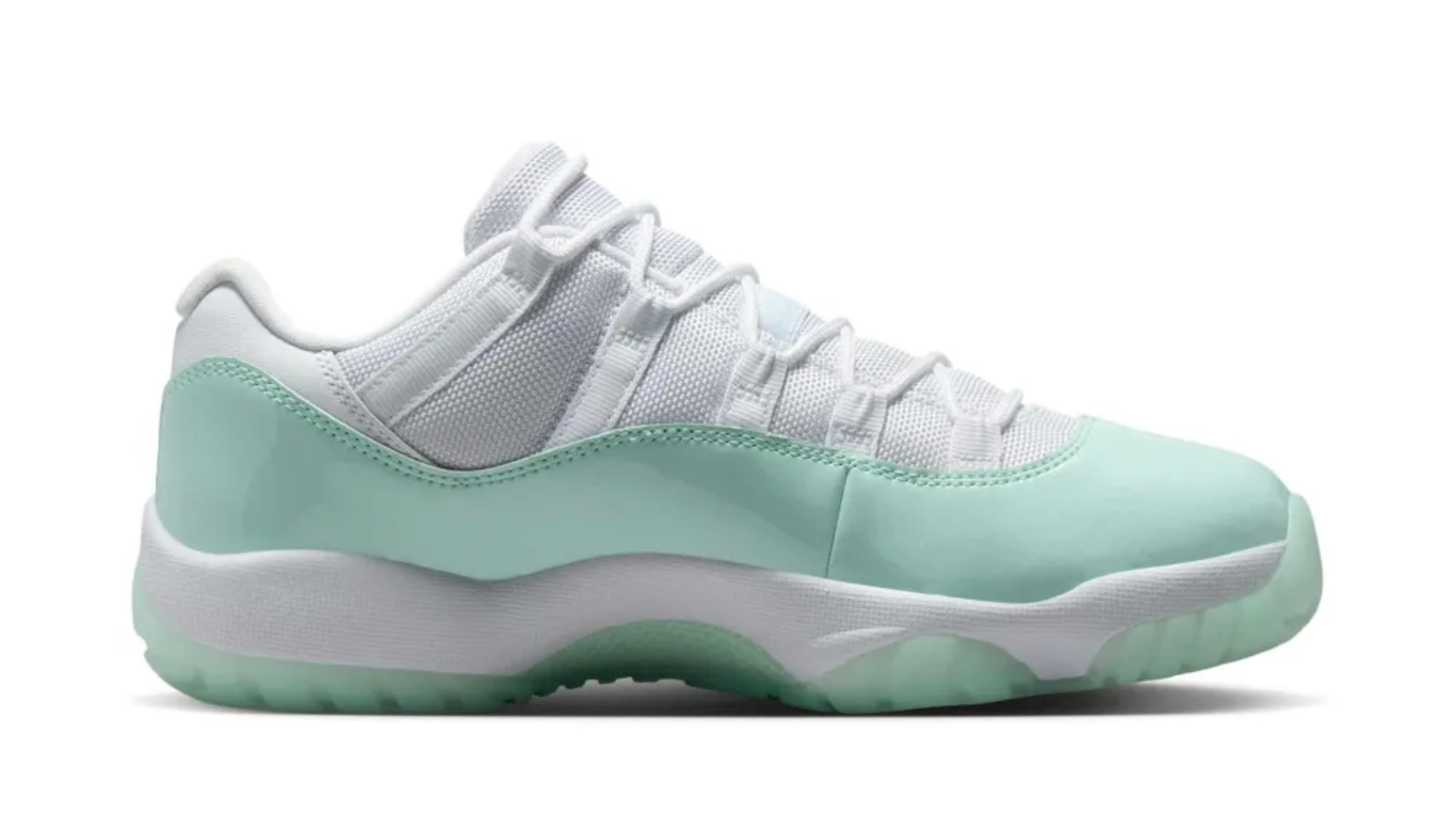 Lançamento feminino: Nike apresenta nova versão do tênis Air Jordan 11 Retro Low na cor Igloo