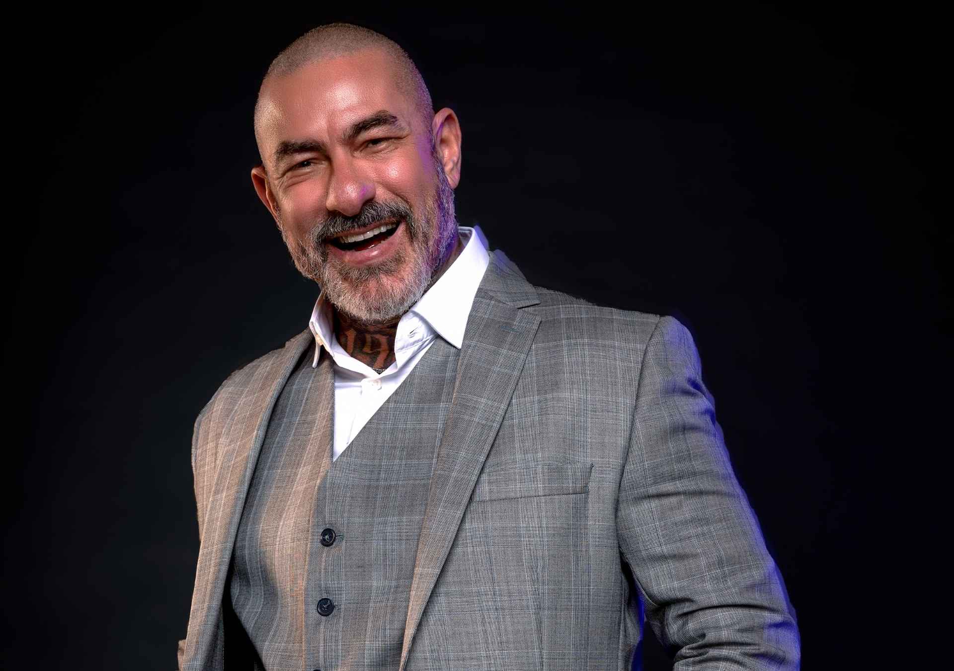Henrique Fogaça celebra 20 anos do Sal, estreia da nova temporada do MasterChef e nova fase na TV